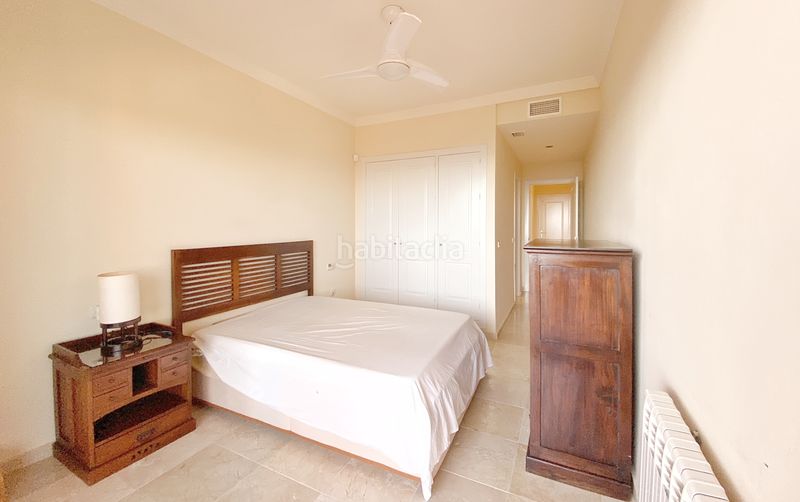 Foto be85c3de-13e7-40f0-aed8-a10c9b2ea09b. Àtic amb xemeneia aparcament piscina a El Rosario - Ricmar Marbella