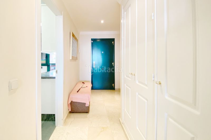 Foto e5309844-03ec-4da7-b79a-4124a0b8d69c. Àtic amb xemeneia aparcament piscina a El Rosario - Ricmar Marbella