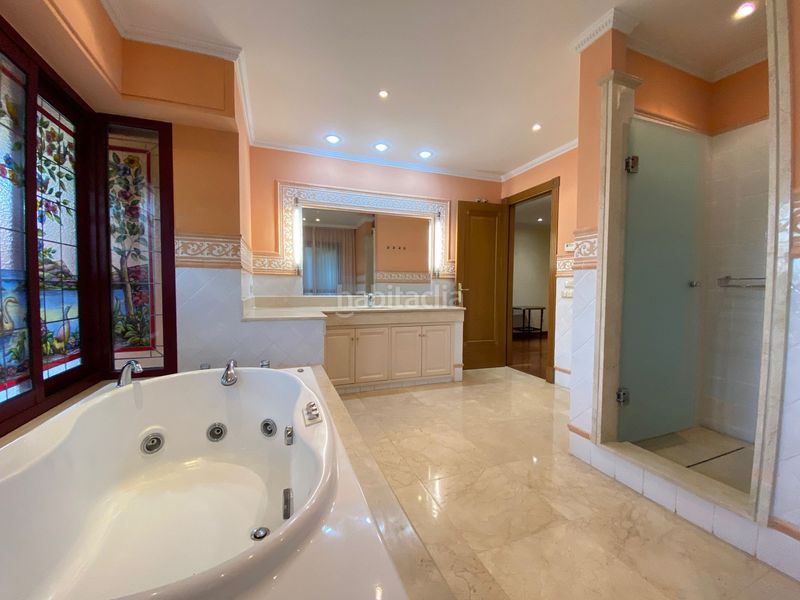 Foto 2984e022-ce08-4155-b042-6e29e8bed835. Xalet amb aparcament piscina a Sierra Blanca Marbella