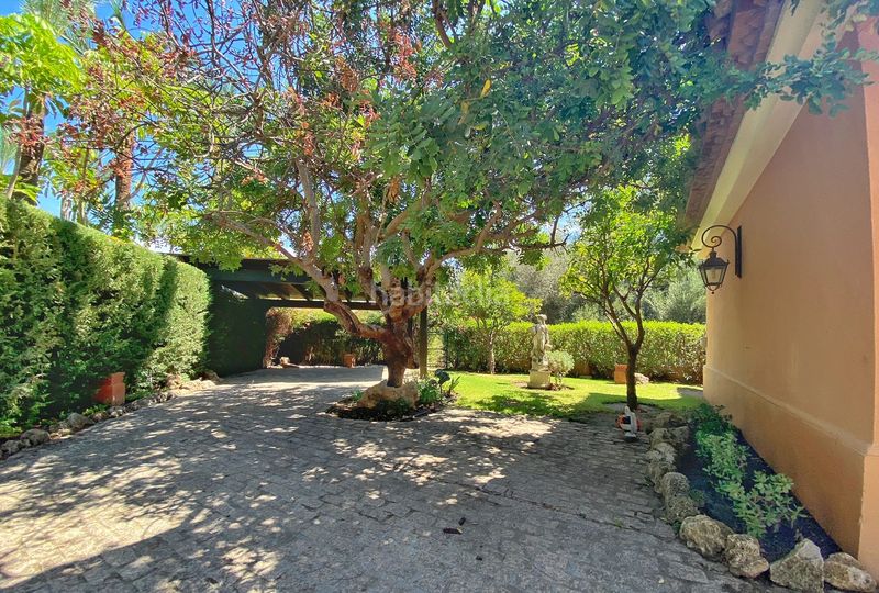 Foto 6130ae39-8fda-4e38-b00a-6540f8b031f6. Xalet amb aparcament piscina a Sierra Blanca Marbella