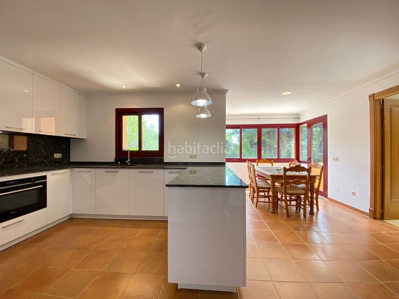 Foto 7ec27fc2-27c7-4744-9425-11aba56352ba. Xalet amb aparcament piscina a Sierra Blanca Marbella