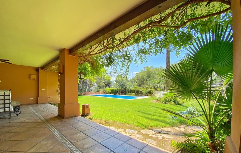 Foto ad830946-0ddd-4ee1-8447-a83aed0e96ac. Xalet amb aparcament piscina a Sierra Blanca Marbella