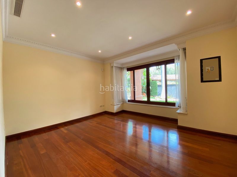 Foto afec405a-3728-43f1-84aa-592cd52dca26. Xalet amb aparcament piscina a Sierra Blanca Marbella