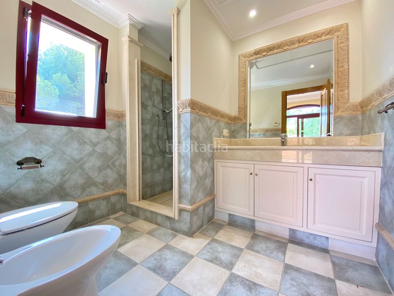 Foto d803a324-1a56-4acd-a2ba-1efc85ee9e61. Xalet amb aparcament piscina a Sierra Blanca Marbella