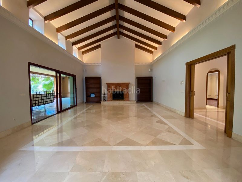 Foto dacbcac8-3e4e-4056-a4ae-daab030d413a. Xalet amb aparcament piscina a Sierra Blanca Marbella