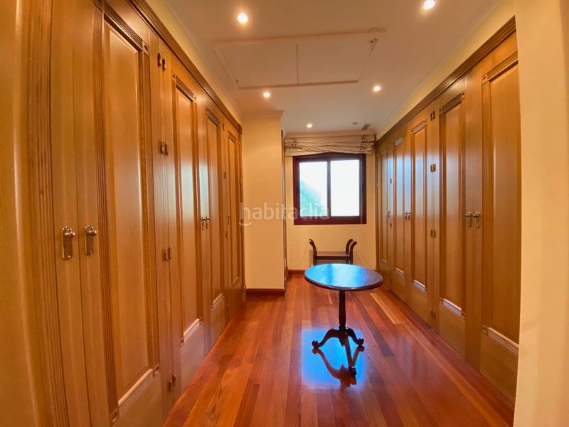 Foto fbe9dd71-0794-4923-b478-4c4615e401cd. Xalet amb aparcament piscina a Sierra Blanca Marbella