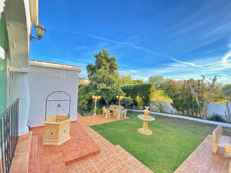 Foto 663f344a-71b0-4772-83e1-f4c37218d554. Xalet amb xemeneia calefacció aparcament piscina a Marbella