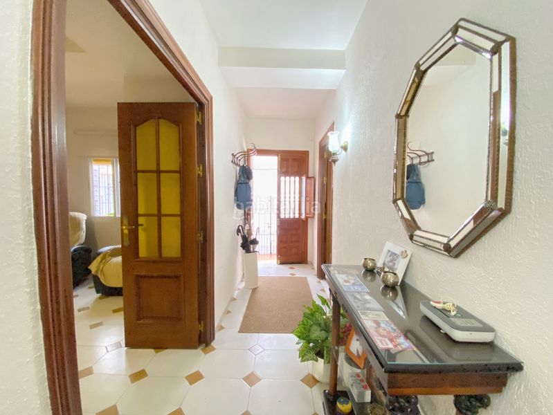 Foto 3c28f75e-e376-45d5-8c28-46434c9a7ac9. Casa adossada a Casco Antiguo Marbella