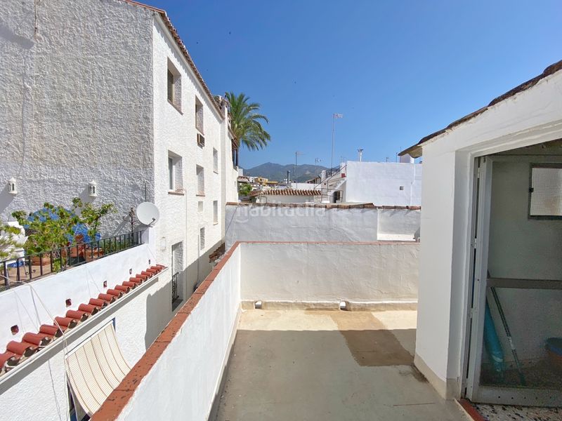 Foto b8586f73-3889-46d1-974e-870577be19c4. Casa adossada a Casco Antiguo Marbella