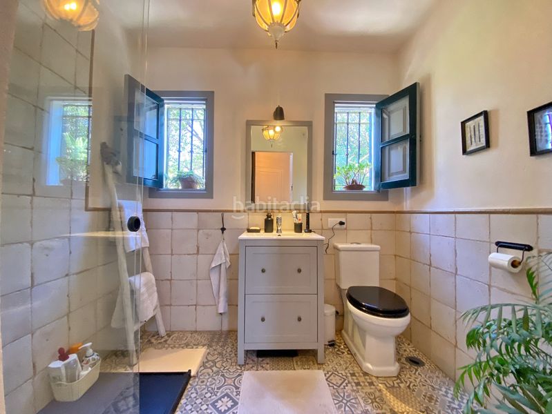 Foto 127acd9f-8ed0-4d81-b3c6-2e135ecf63f2. Doppelhaus mit kamin pool in La Carolina - Guadalpín Marbella