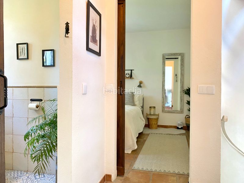 Foto 351ce348-7728-4828-8191-60f4619e295e. Doppelhaus mit kamin pool in La Carolina - Guadalpín Marbella