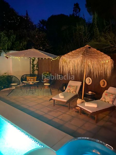 Foto 4a9dce41-251b-45a6-93fa-cb1092035783. Doppelhaus mit kamin pool in La Carolina - Guadalpín Marbella