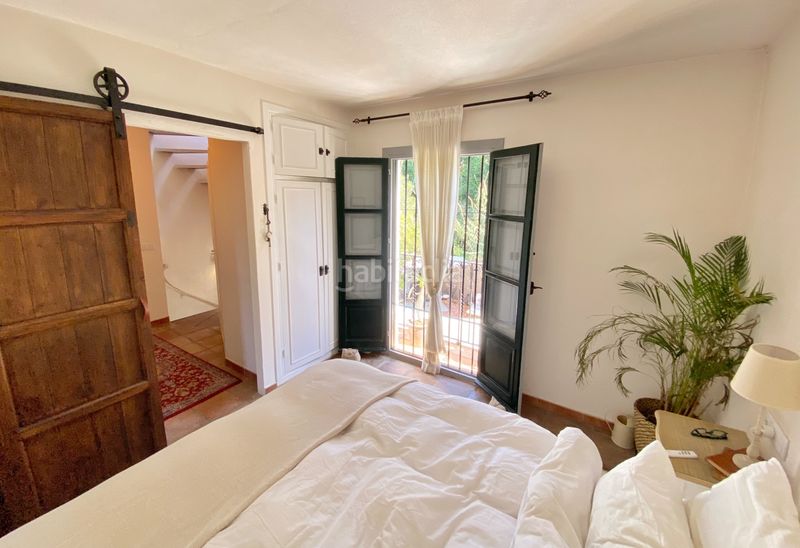 Foto 689d6f5a-72dc-42a0-aeaf-fefad58acc16. Doppelhaus mit kamin pool in La Carolina - Guadalpín Marbella