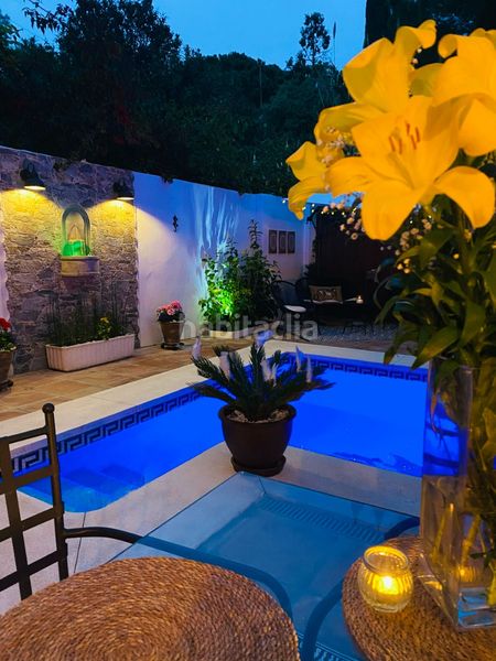 Foto a48c0726-8a1a-465d-854a-313f84641daa. Doppelhaus mit kamin pool in La Carolina - Guadalpín Marbella