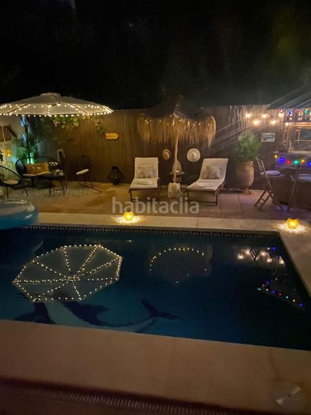 Foto c9a4695e-8296-4a8d-a5bb-f133f7bd9db9. Doppelhaus mit kamin pool in La Carolina - Guadalpín Marbella