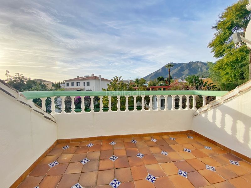 Foto d3c34d0b-4e7f-43d1-8e09-d04f30506d50. Xalet amb xemeneia aparcament piscina a Valdeolletas - Las Cancelas - Xarblanca Marbella