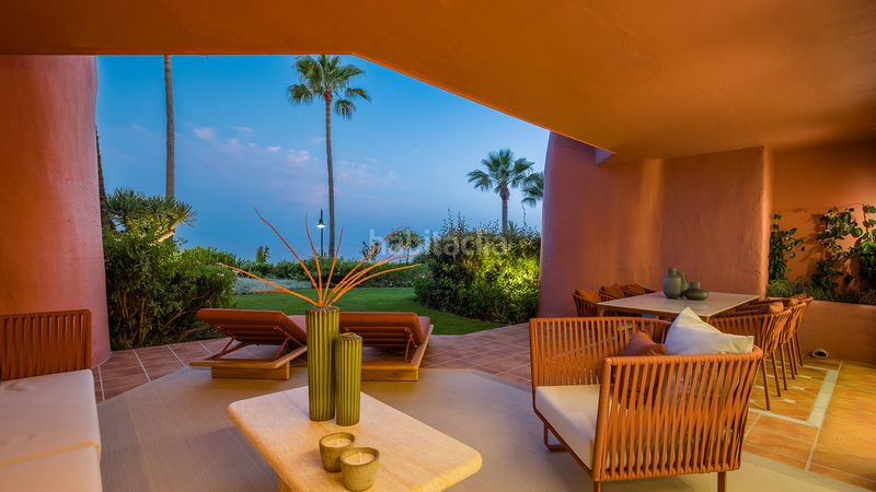 Foto 01aa11b3-1a0d-48d5-b13b-13b36bde1f1a. Apartament amb xemeneia calefacció aparcament piscina a Estepona