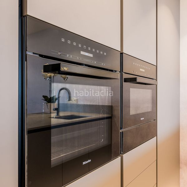 Foto 0ce6d833-870e-486e-bbed-a4e208a8bd52. Apartament amb xemeneia calefacció aparcament piscina a Estepona