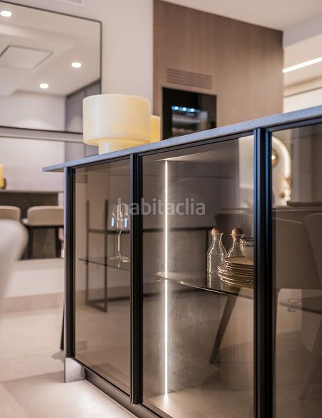 Foto 5025a9df-e035-46d6-9ffc-1ab66c713228. Apartament amb xemeneia calefacció aparcament piscina a Estepona