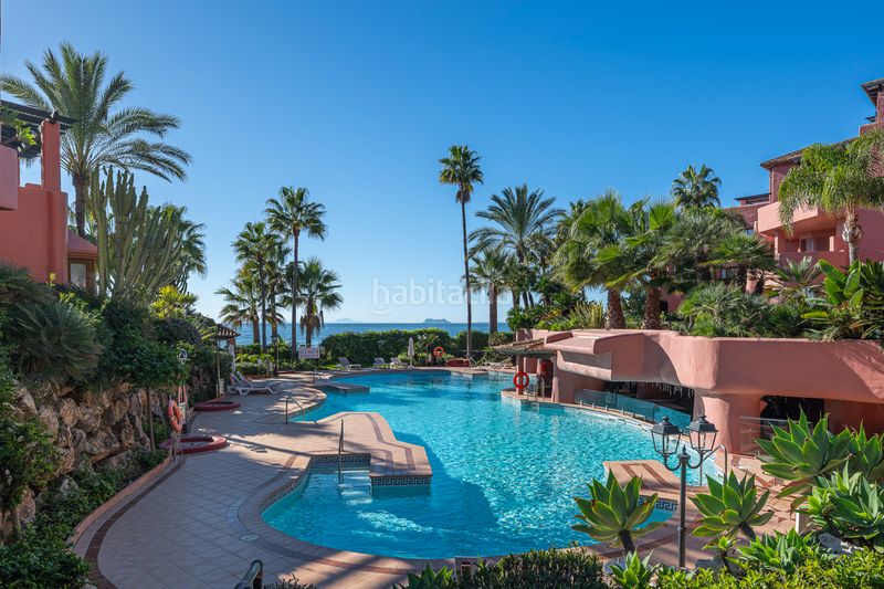 Foto 9d6e4cab-6415-4a45-badd-4e678fe5f33b. Apartament amb xemeneia calefacció aparcament piscina a Estepona