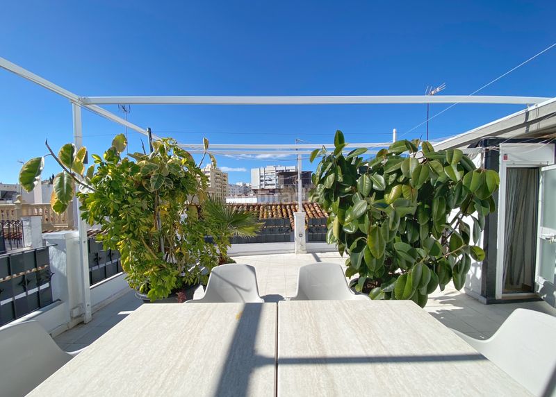 Foto 4e00070a-8ff0-4255-984e-1bcc92c6475c. Casa aparellada a Casco Antiguo Marbella