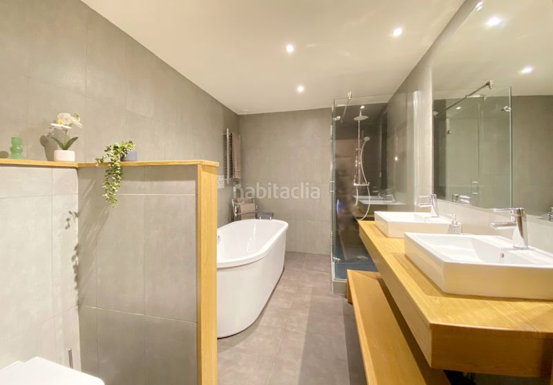 Foto 7ceb8e3e-52a4-4c0f-9689-a1ea6c2148de. Casa aparellada a Casco Antiguo Marbella