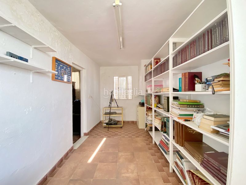 Foto 2a83e5f0-b7f5-483a-8041-be246046779e. Casa aparellada amb xemeneia a Casco Antiguo Marbella