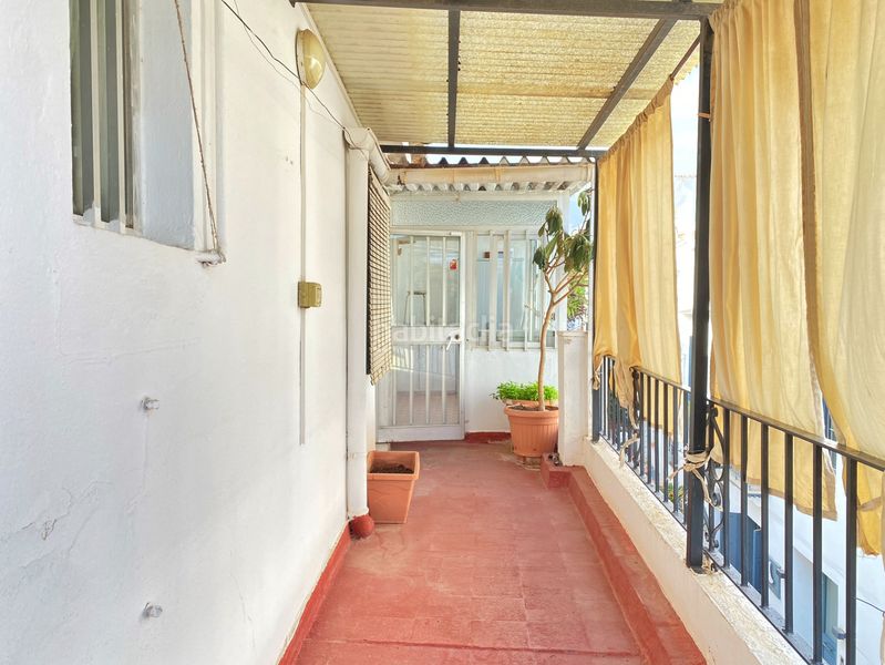Foto 4e28465a-3ad5-4188-ae37-5a81ada6b9d5. Casa aparellada amb xemeneia a Casco Antiguo Marbella