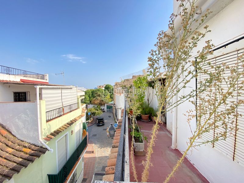 Foto 6cd83f79-7388-4e54-9206-6247c602ded2. Casa aparellada amb xemeneia a Casco Antiguo Marbella