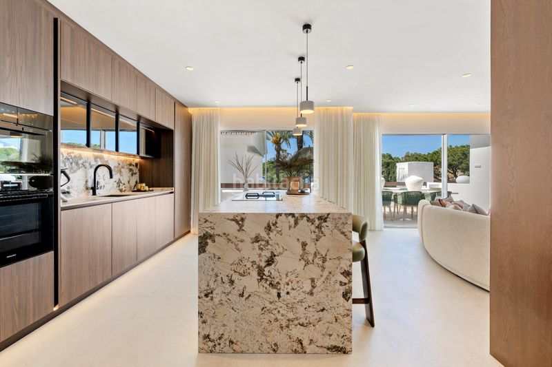 Foto fb003c64-fe81-4f73-ad96-65ed60843b1c. Apartament amb xemeneia calefacció aparcament piscina a Marbella