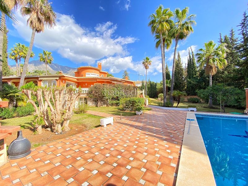 Foto 481f2fcc-144e-4498-9d15-0ca056c67e03. Xalet amb calefacció aparcament piscina a Sierra Blanca Marbella