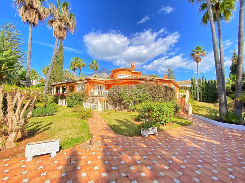 Foto 6da7dbd4-7876-48ef-adc8-9118177c800f. Xalet amb calefacció aparcament piscina a Sierra Blanca Marbella
