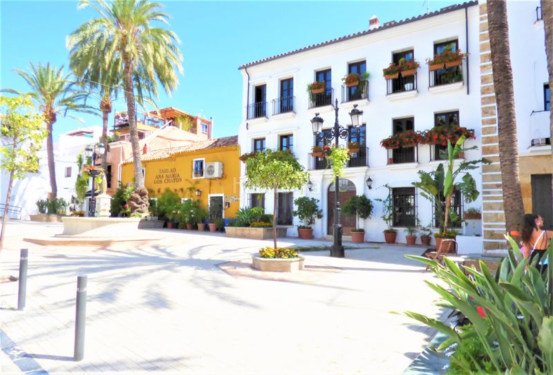 Foto fd68d508-dbda-41f1-a60c-67d3c820e8b5. Dúplex a Casco Antiguo Marbella
