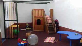 Gesch�ftsraum en Calle parras 22. Local centrico adaptado a escuela de educacion infantil