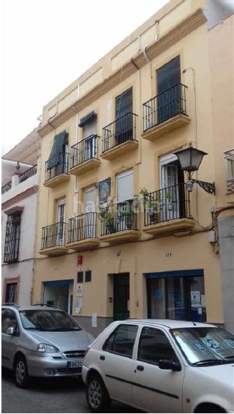 Foto 44532fd1-feda-4f28-8410-3f98452faccb. Location local commercial dans calle parras 20 dans Sevilla