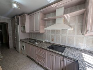 Flat in Calle fernando el santo 36. Piso en planta primera en una zona perfecta