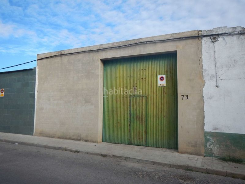 Foto e74bda7c-19da-4c41-9d18-88e311ea32ac. Terreno residencial en calle feria 73 terreno solar en Pilas