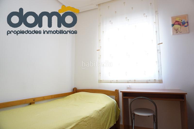 Foto 2495617c-aaad-4362-a562-a70e9640ea12. Alquiler piso en calle halcón 4 solo estudiantes vivienda dos dormitorios en Almería