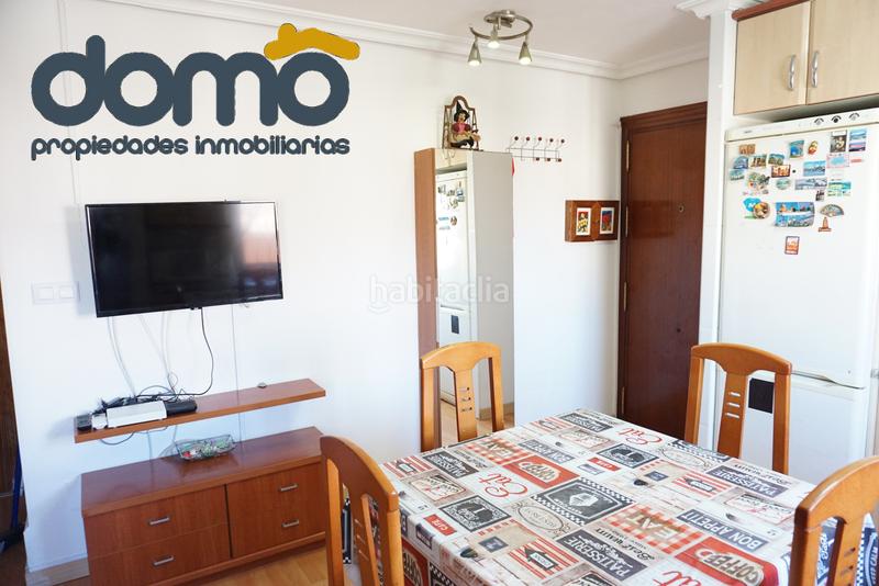 Foto 914f558d-e574-4adb-8fd0-aed81bb3bf47. Alquiler piso en calle halcón 4 solo estudiantes vivienda dos dormitorios en Almería