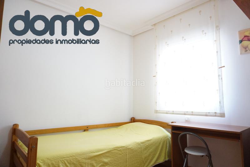 Foto dcc97e85-93a5-41cc-be36-ca310fd9eb74. Alquiler piso en calle halcón 4 solo estudiantes vivienda dos dormitorios en Almería
