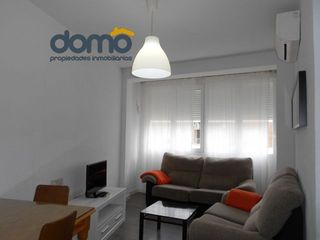 Miete Etagenwohnung  Calle emperatriz eugenia. Piso en zona ciencias