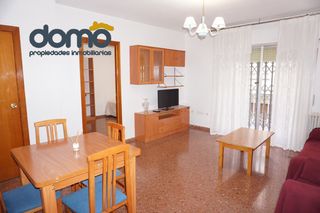 Rent Flat  Calle tórtola. Piso en pajaritos para estudiantes