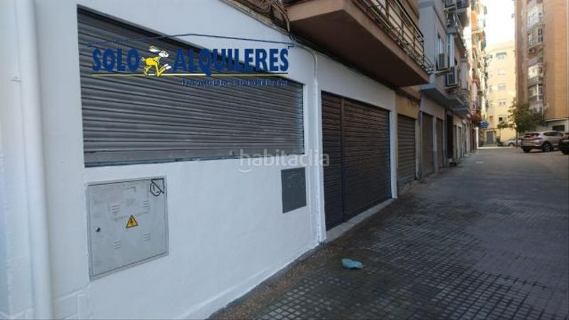 Foto bc1cb31a-e542-49a3-9f8c-d6a663eba18c. Locale commerciale in Barrio de Zaidín Granada