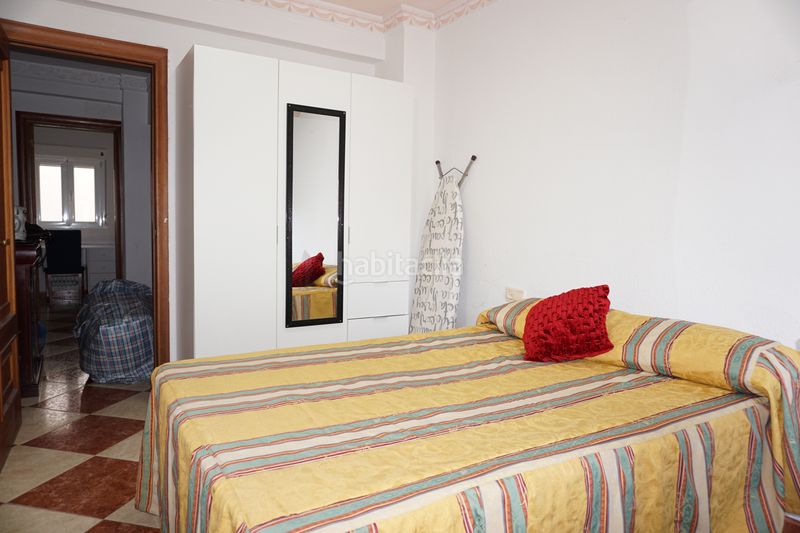Foto d8188d69-edac-43a1-b488-fa6212e88bf2. Rent flat with heating in Pajaritos Granada