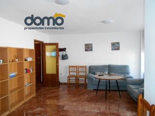 Rent Flat  Avenida de pulianas. Piso en beiro