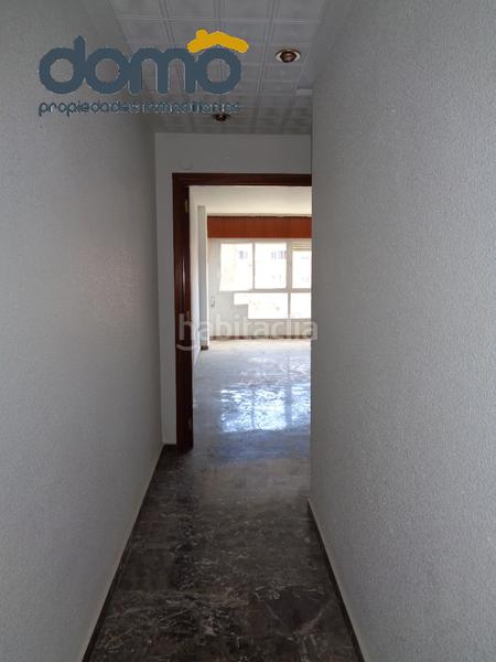 Foto 42eb603b-5ce6-4f42-aa33-e826e4c38e27. Piso en calle generalife 6 piso excepcional en plaza generalife en Almería