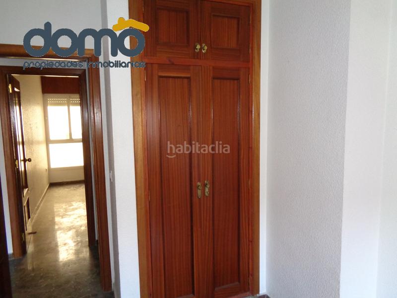 Foto bf4ab5e6-2fd8-4e4d-a475-d725a1c9fa11. Piso en calle generalife 6 piso excepcional en plaza generalife en Almería