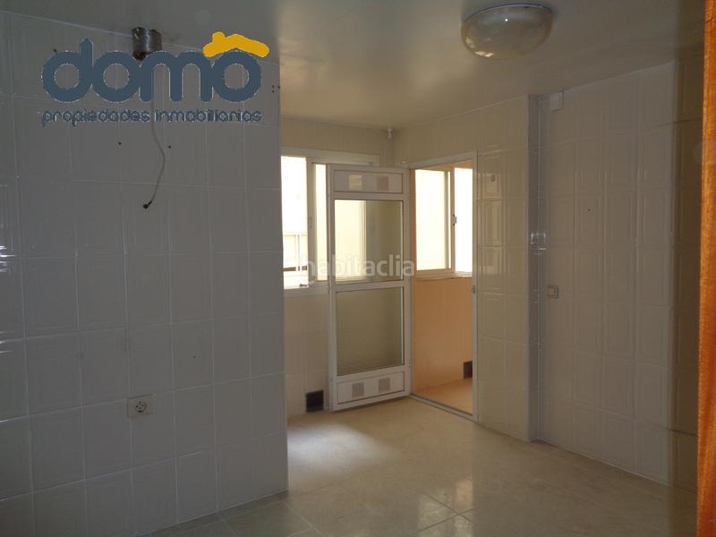 Foto e6b4469d-ee19-448f-8446-05fc15c91ff7. Piso en calle generalife 6 piso excepcional en plaza generalife en Almería