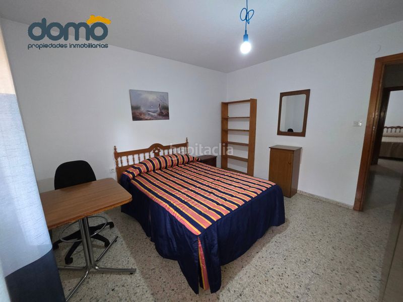 Foto 12cada59-d4f8-4d9f-bd8d-021a645fb671. Rent flat in calle curro cúchares 13 in La Cruz Granada