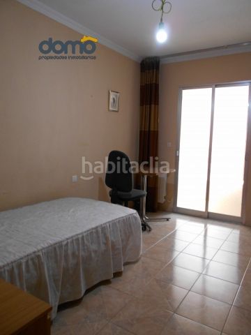 Foto 61341ea7-3845-4c07-a42b-8cbda8758091. Rent flat in calle curro cúchares 13 in La Cruz Granada